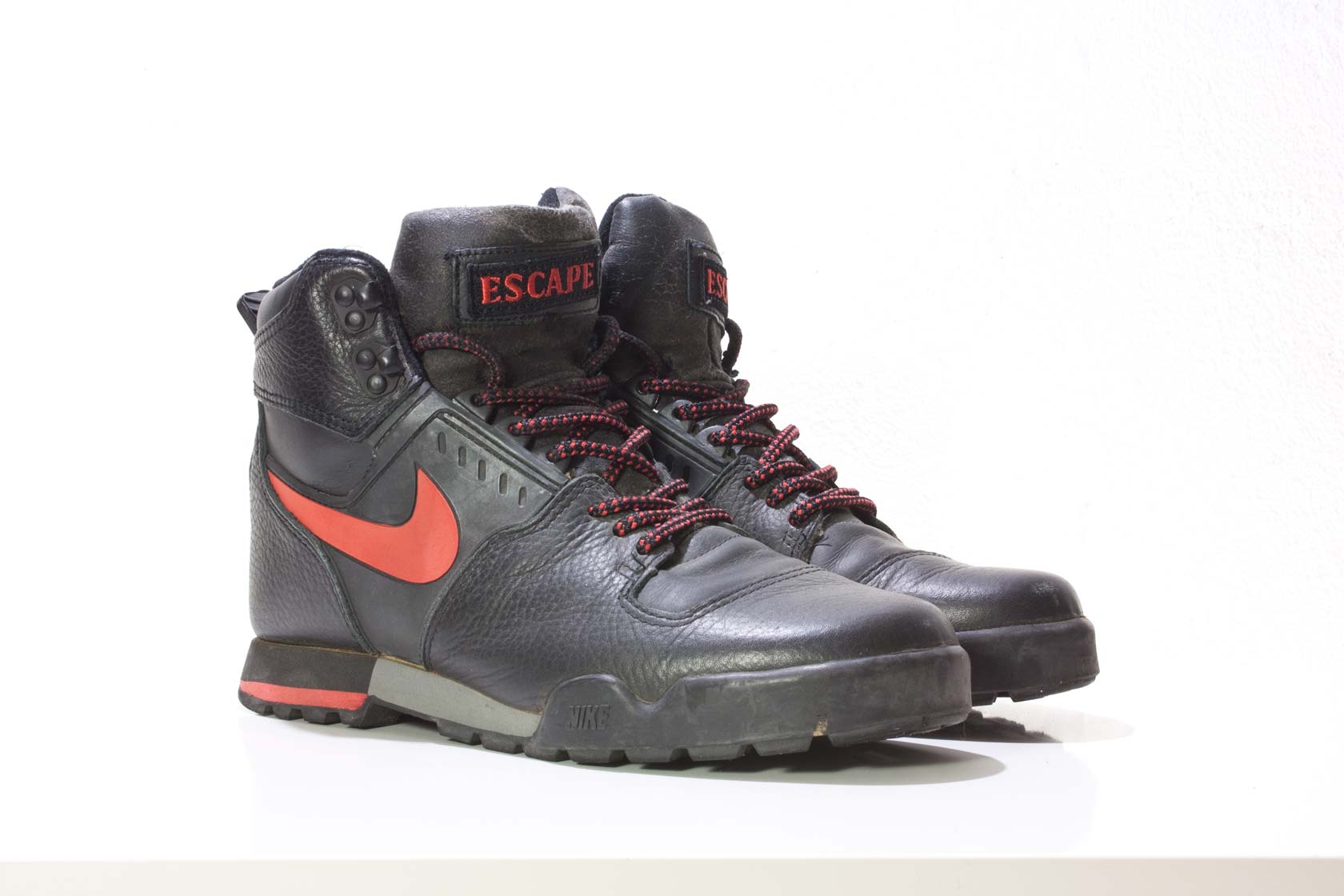 Nike hot sale escape boots